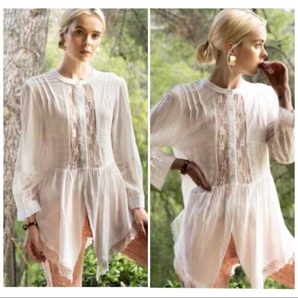 LACE Trim Top w/ China collar & Shark bite Hem - Picture 1 of 16